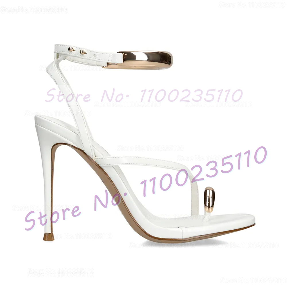 Metalowe Pierścienie Ozdobne S – Thong Flat Sandal recenzja i cena